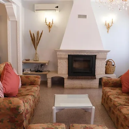 Sunshine With Heated Pool *