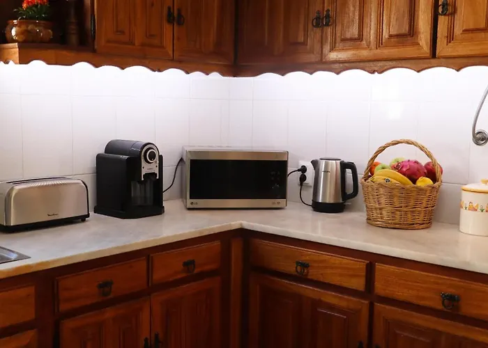 Sunshine With Heated Pool Вилла *