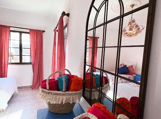 Sunshine With Heated Pool Vila