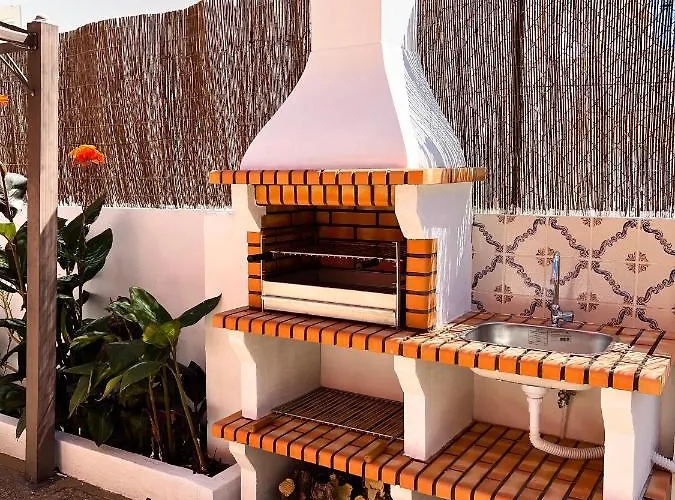 Sunshine With Heated Pool 别墅 法鲁区